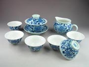 A typical oolong gongfu tea set