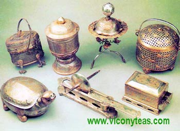 Ancient utensils used to cook tea