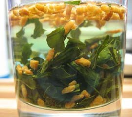 brewed genmaicha, steeped brown rice tea